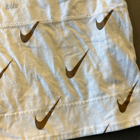Cropped Nike tee - Picture 2 of 4